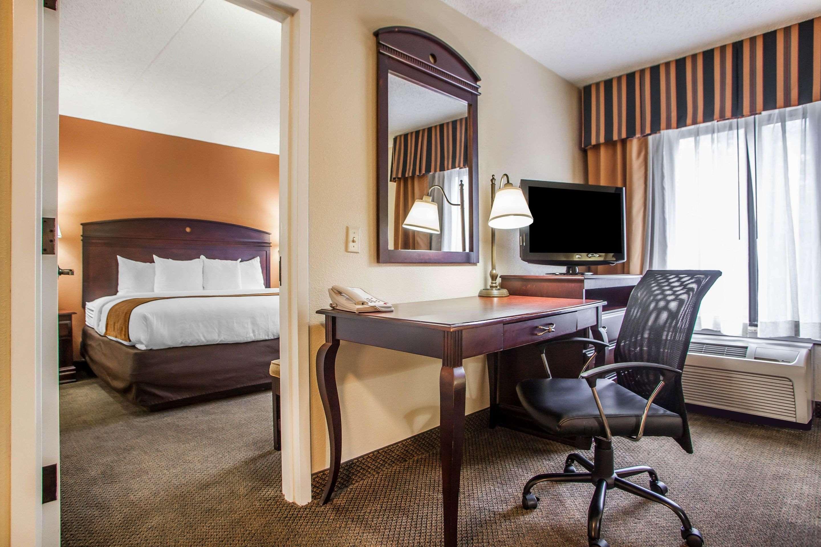 Comfort Inn & Suites Somerset - New Brunswick Zewnętrze zdjęcie